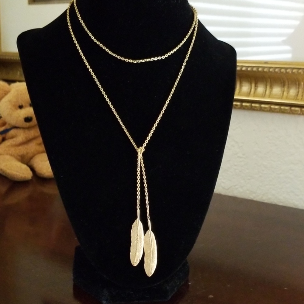 Gold feather rope necklace